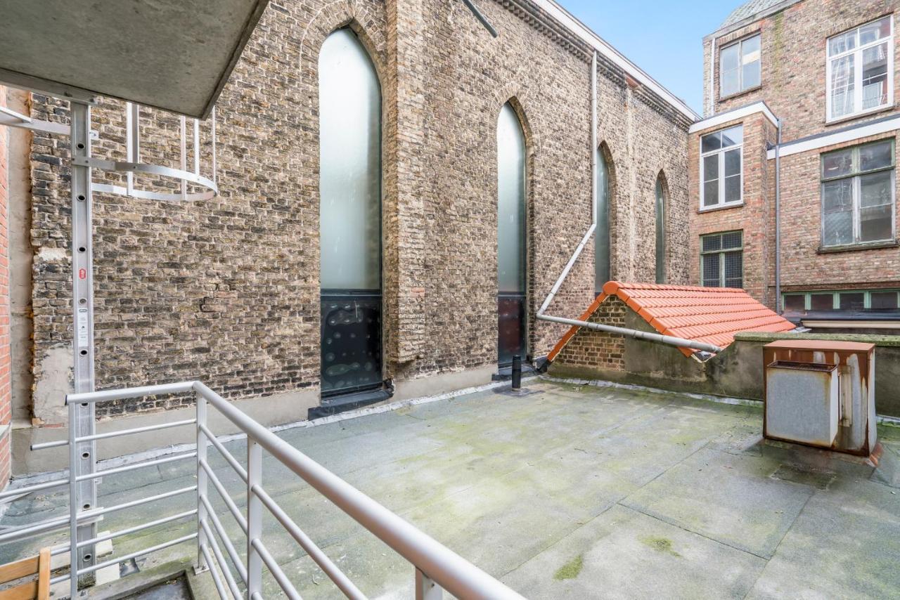 Ruim En Warm Appartement In De Winkelstraat Van Oostende Extérieur photo